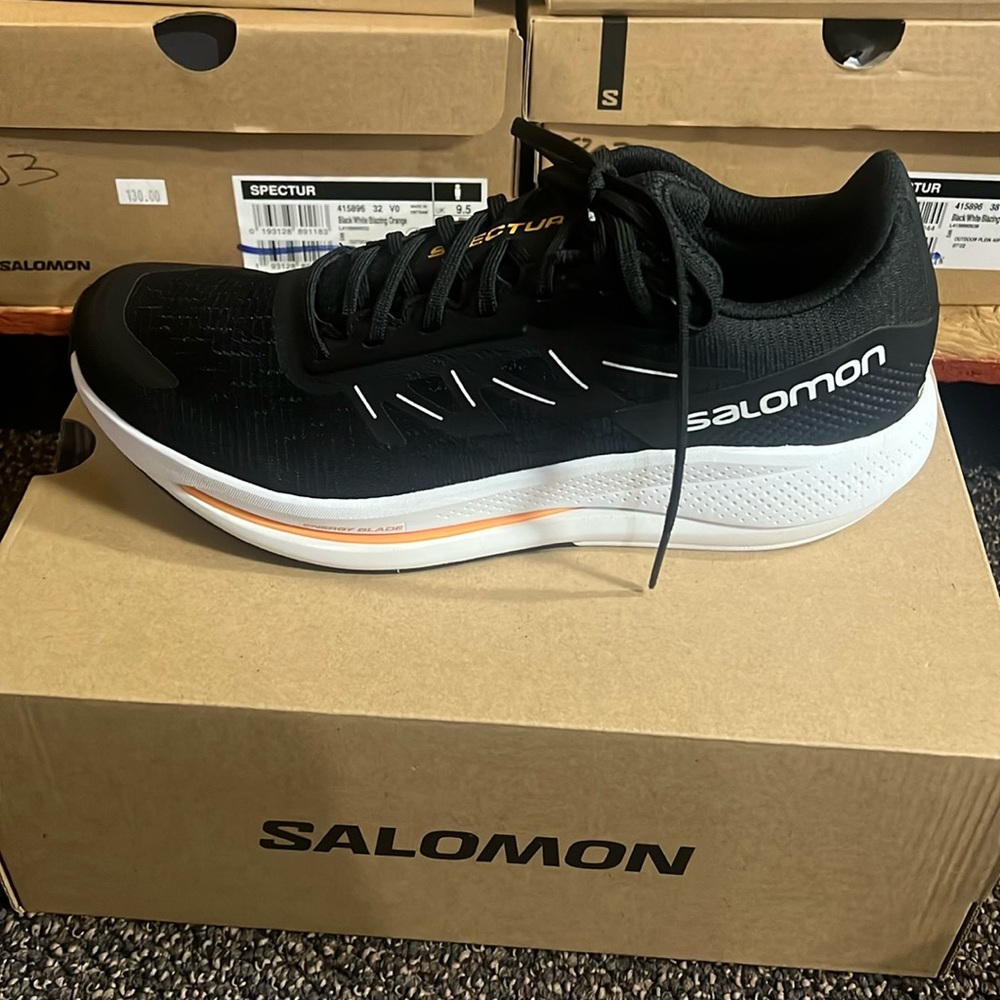 Salomon Mens SPECTUR color: Black/White/Blazing Orange